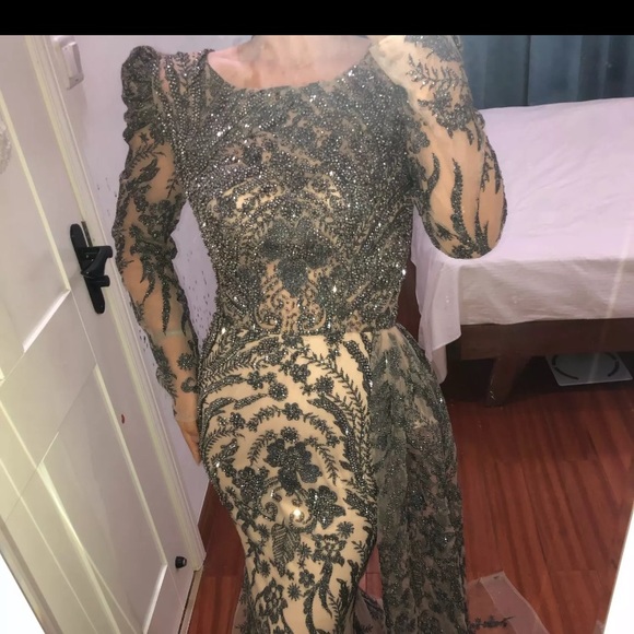 Custom couture evening gown size 12 gunmetal and beige - Picture 3 of 3